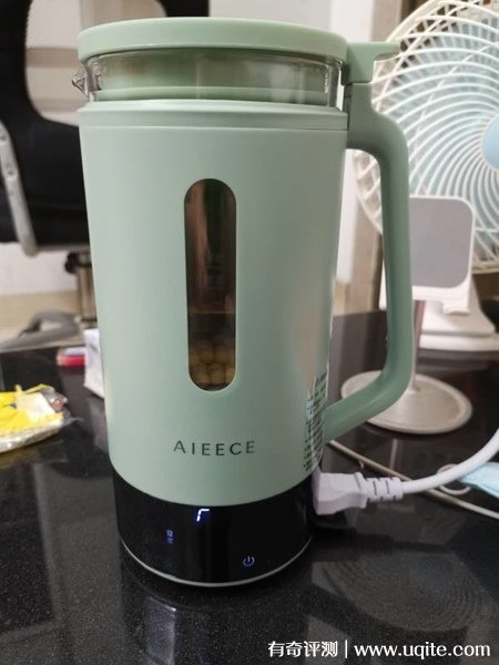 aieece艾晞迷你豆?jié){機(jī)怎么樣好用嗎，家用小型破壁機(jī)使用測(cè)評(píng)