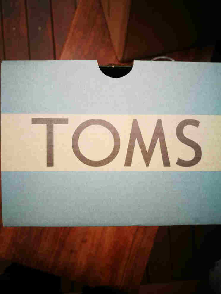 TOMS19新品帆布鞋好不好用，真實測評值得購買